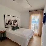 Апартаменты Beach House Brotonss