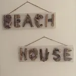 Beach House Brotonss Апартаменты