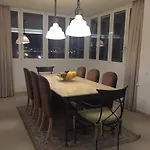 Beach House Brotonss * Кампелло